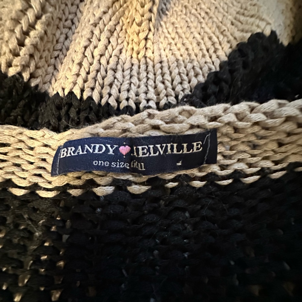 Brandy Melville Black and Tan Crew Neck Sweater - Picture 2 of 5